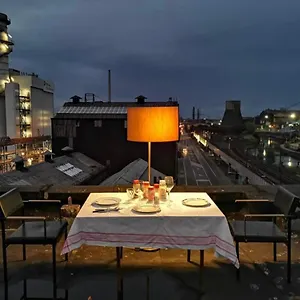 Privatunterkunft Ghostel Providence.be, Charleroi